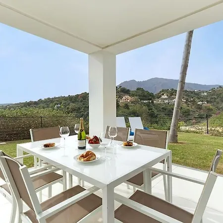2 Bedroom Ground Floor @ Hills! Apartmán Estepona
