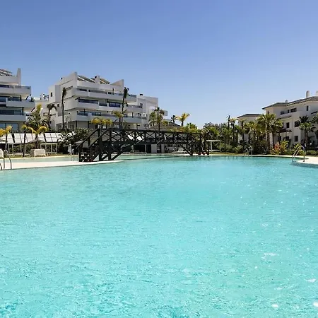 2 Bedroom Ground Floor @ Hills! Daire